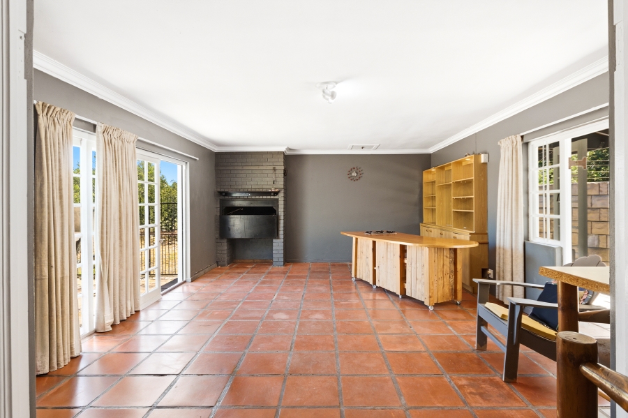 4 Bedroom Property for Sale in Onverwacht Western Cape